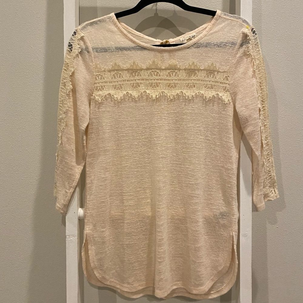 Maison Jules | cream | lace | 3/4 sleeve top | size s